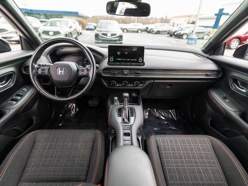 Used 2023 Honda HR-V Sport image 17