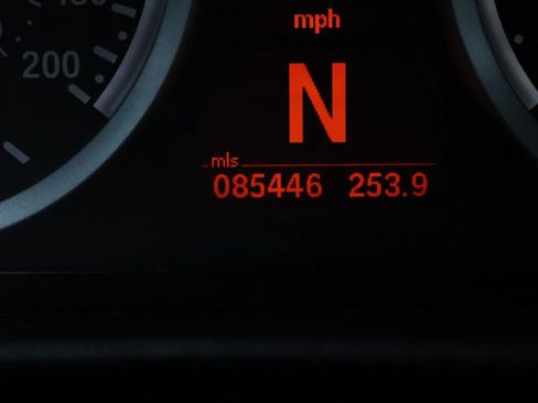 Used 2012 BMW M3 Convertible image 27