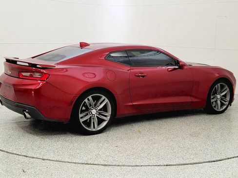 Used 2017 Chevrolet Camaro SS image 7