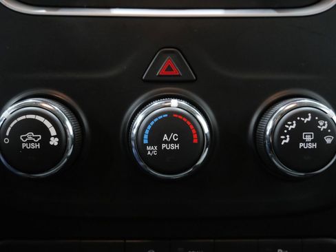 Used 2022 RAM 1500 Tradesman w/ Popular Equipment Group AWD/4WD image 19