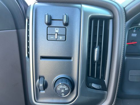 Used 2018 Chevrolet Silverado 1500 LTZ w/ Texas Edition image 24