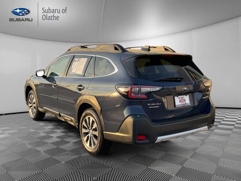Certified 2025 Subaru Outback Limited image 9