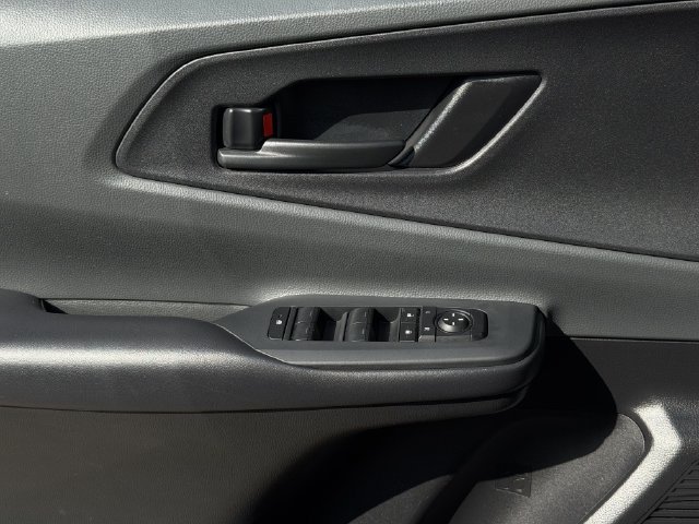 Used 2025 Toyota Prius LE FWD image 23