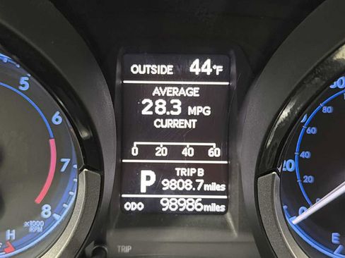 Used 2016 Toyota Corolla S image 17