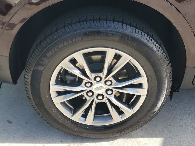 Used 2021 Cadillac XT5 Premium Luxury w/ LPO, Floor Liner Package FWD image 7