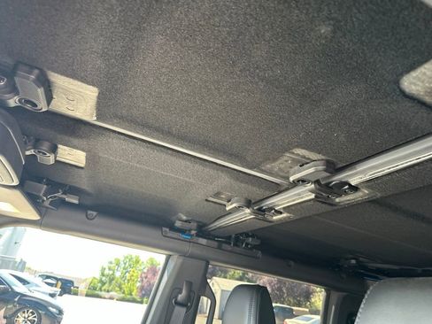 Used 2024 Ford Bronco Wildtrak AWD/4WD image 7