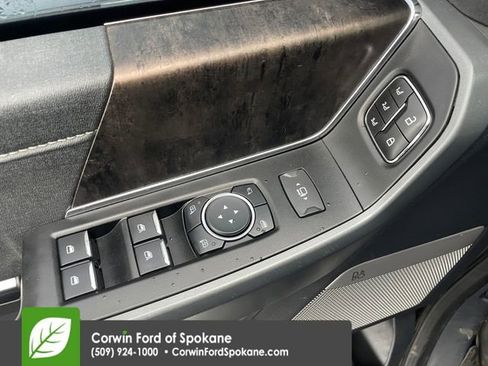 Used 2023 Ford F350 Lariat image 24