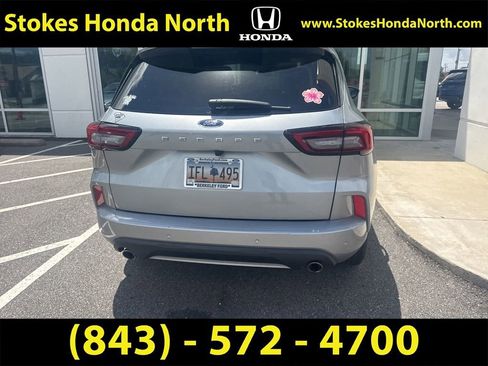 Used 2023 Ford Escape ST-Line w/ Tech Pack #1 FWD image 7
