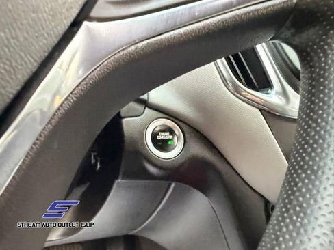 Used 2021 Chevrolet Equinox LS w/ LS Convenience Package image 37