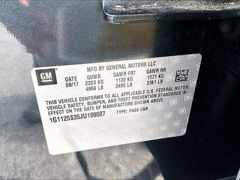 Used 2018 Chevrolet Impala Premier w/ Premier Convenience Package image 16