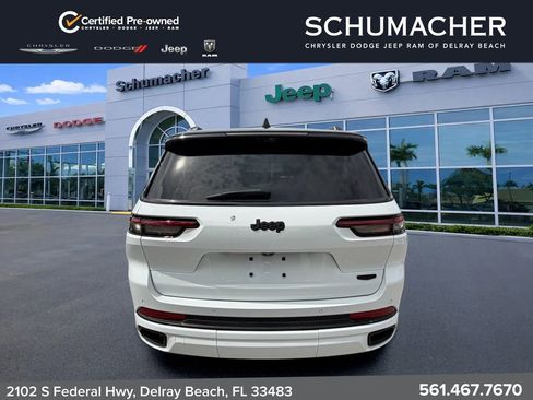 Used 2023 Jeep Grand Cherokee L Summit AWD/4WD image 6