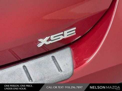 Used 2022 Toyota Highlander XSE FWD image 16
