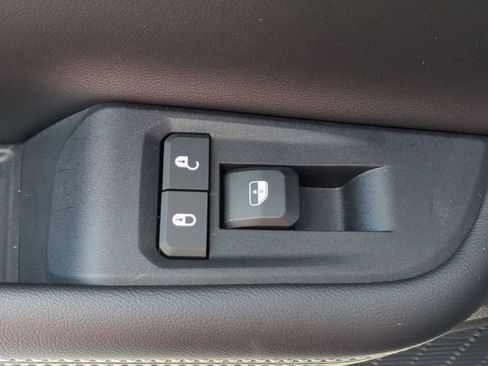 New 2025 Jeep Grand Cherokee Limited w/ Black Appearance Package image 34