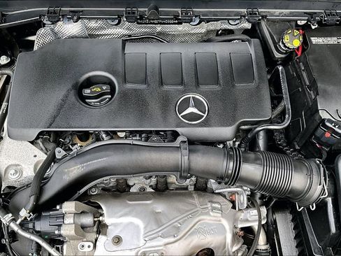 Certified 2023 Mercedes-Benz CLA 250 4MATIC image 34