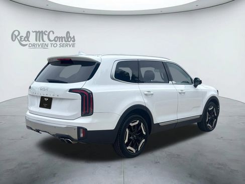 Used 2023 Kia Telluride EX w/ EX Captain's Chair Package FWD image 5