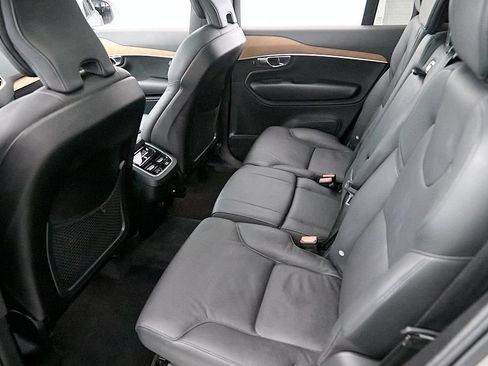 Certified 2023 Volvo XC90 B6 Plus AWD/4WD image 20