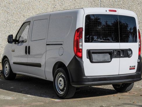 Used 2017 RAM ProMaster City Tradesman image 11