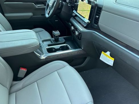 New 2026 GMC Sierra 1500 SLT w/ SLT Premium Package AWD/4WD image 17