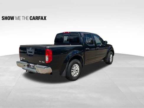 Used 2018 Nissan Frontier SV image 3