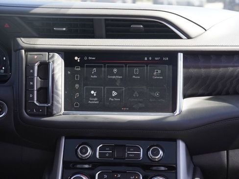 Used 2023 GMC Yukon XL Denali image 27