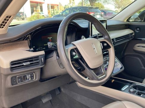 Used 2021 Lincoln Corsair Reserve w/ Elements Package image 8