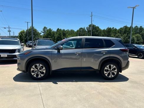 Used 2023 Nissan Rogue SV FWD image 5
