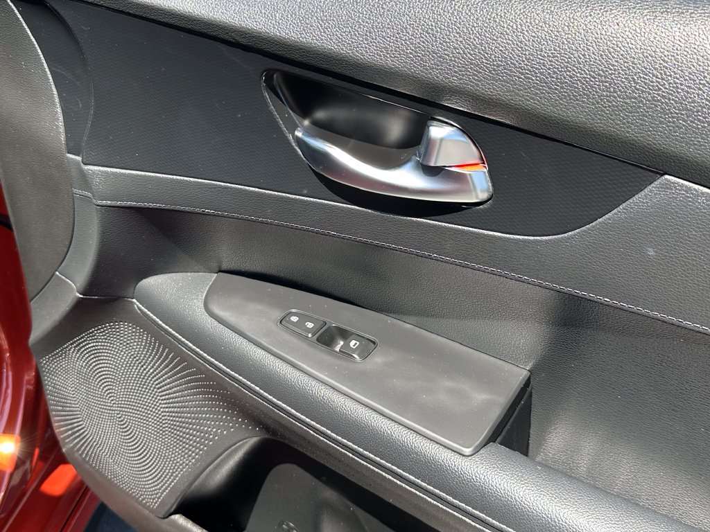 Used 2023 Kia Forte GT-Line FWD image 15