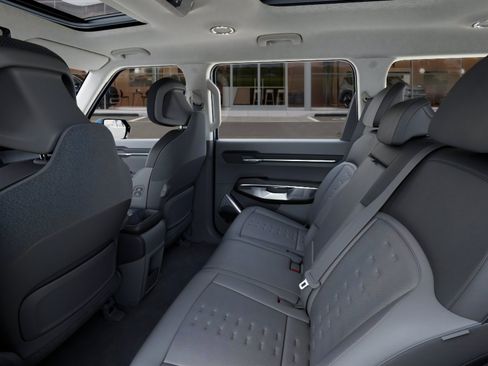 New 2026 Kia EV9 Wind AWD/4WD image 18