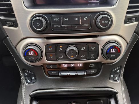Used 2019 GMC Yukon XL Denali w/ Open Road Package AWD/4WD image 33