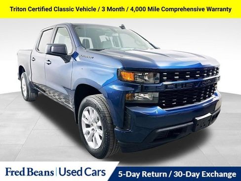 Used 2022 Chevrolet Silverado 1500 Custom image 1