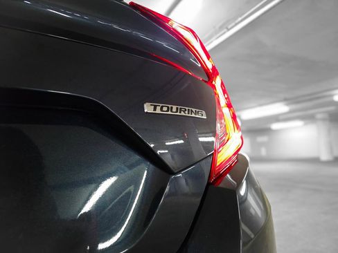 Used 2016 Honda Civic Touring image 11