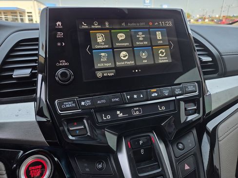 Certified 2022 Honda Odyssey Touring image 11