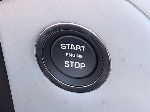 New 2026 Land Rover Range Rover Velar S image 12