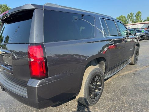 Used 2017 Chevrolet Suburban LS w/ Enhanced Driver Alert Package AWD/4WD image 11