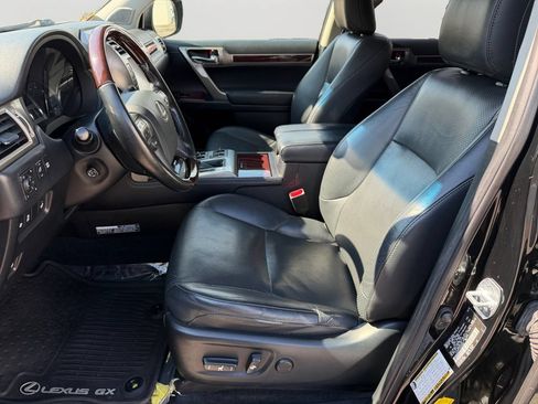 Used 2019 Lexus GX 460 Luxury AWD/4WD image 24