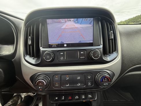 Used 2019 GMC Canyon SLE w/ Driver Alert Package image 21