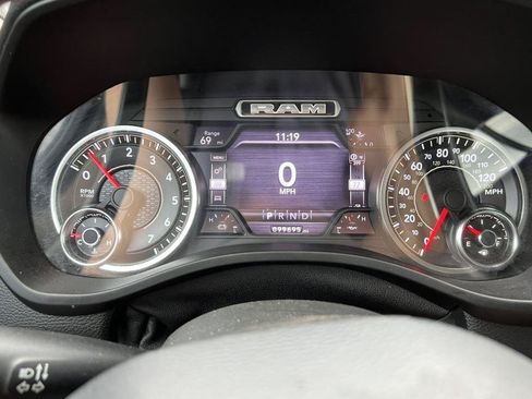Used 2020 RAM 1500 Laramie RWD image 26