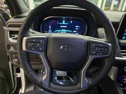 Used 2024 Chevrolet Tahoe Z71 w/ Luxury Package AWD/4WD image 19