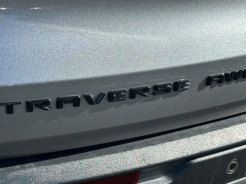 Used 2025 Chevrolet Traverse Z71 AWD/4WD image 50