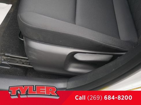 Used 2023 Toyota Corolla LE w/ LE Convenience Package FWD image 21