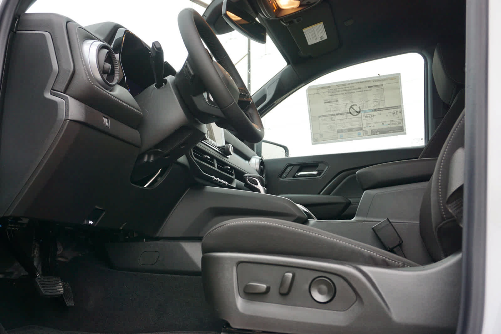 New 2026 Chevrolet Colorado LT AWD/4WD image 24
