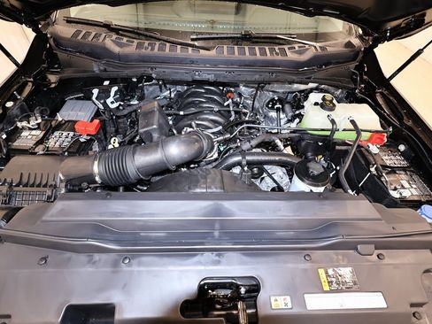 New 2026 Ford F550 4x4 Supercab Super Duty w/ XLT Value Package image 25