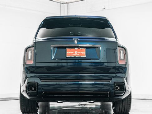 Used 2025 Rolls-Royce Cullinan Black Badge AWD/4WD image 8