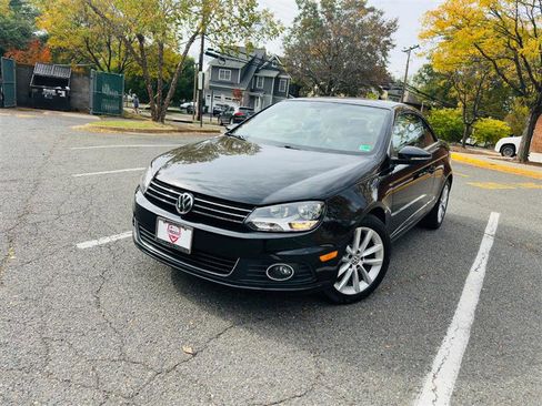 Used 2016 Volkswagen Eos Komfort image 2