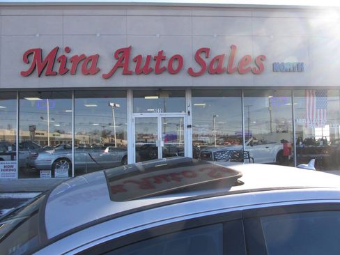 Used 2012 Mercedes-Benz C 300 4MATIC Sedan w/ Premium 1 Pkg image 5