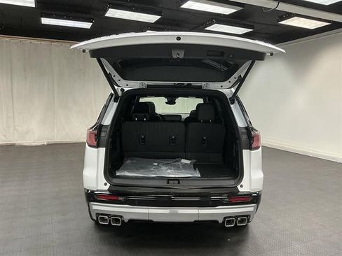 New 2026 GMC Acadia Denali w/ Super Cruise Package AWD/4WD image 17