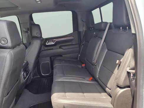 Used 2025 Chevrolet Silverado 1500 LTZ w/ LTZ Premium Package AWD/4WD image 9