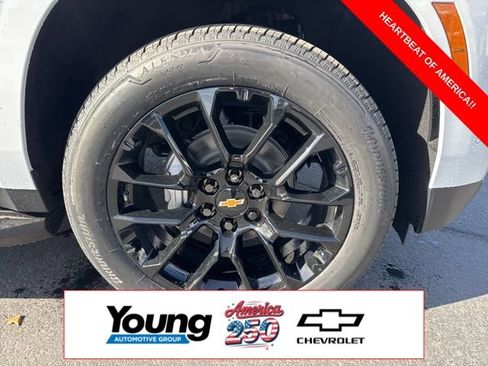 New 2026 Chevrolet Suburban Premier AWD/4WD image 9