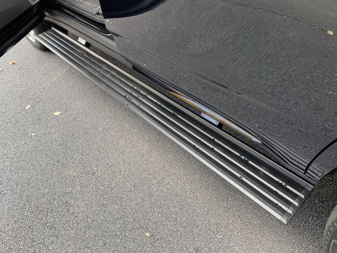 Used 2026 Cadillac Escalade Sport w/ Touring Package image 44