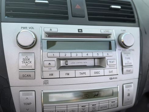 Used 2006 Toyota Solara SE FWD image 15
